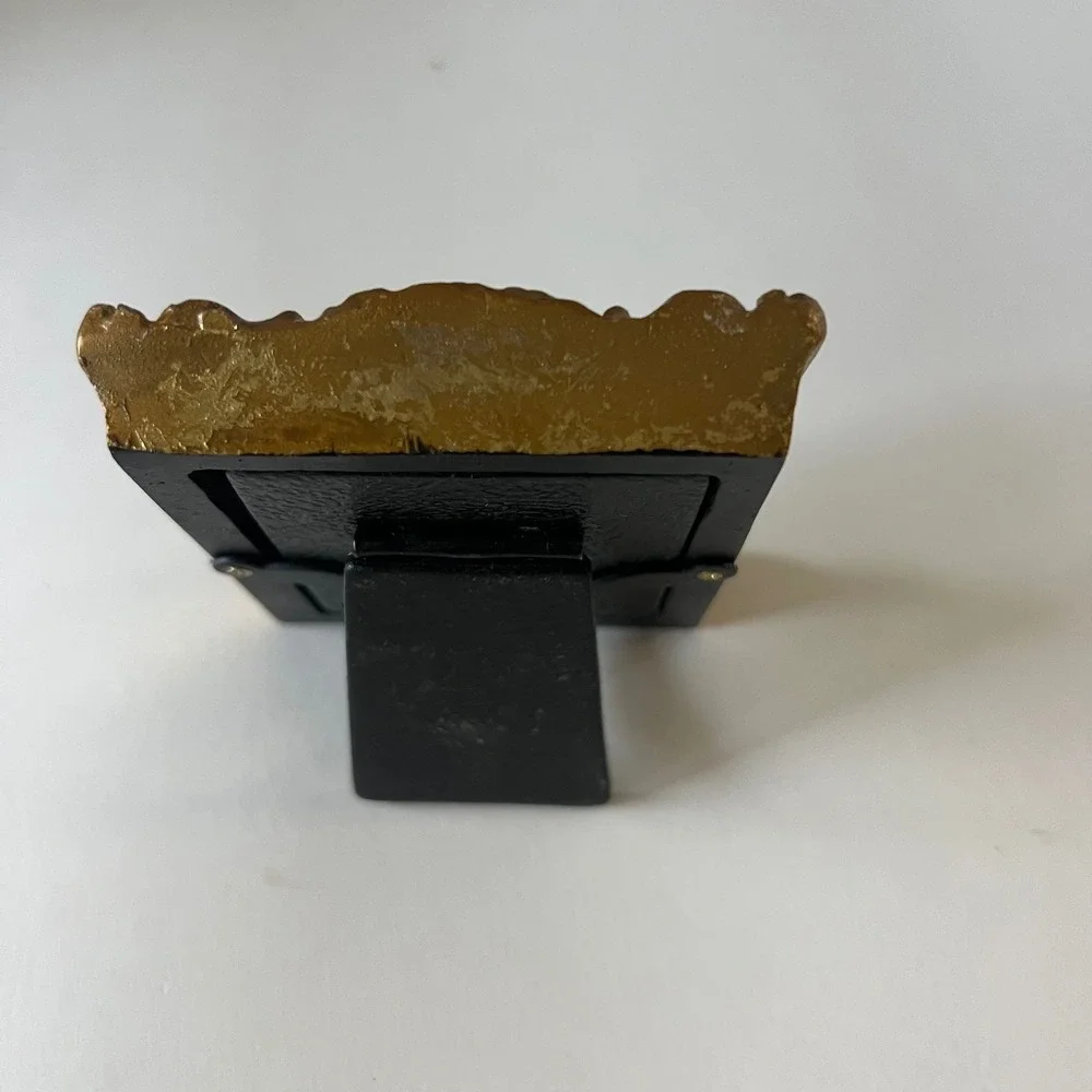 Unbranded miniature shape
